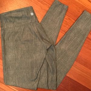 ✨FLASH SALE✨Lululemon wunder under leggings
